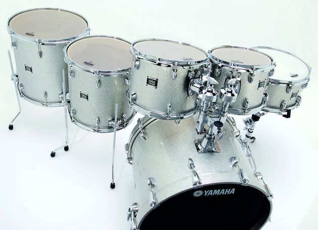 blank Silver Sparkle finish makes any kit more desirable.